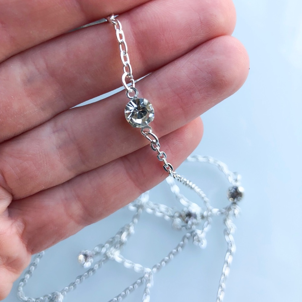 Backdrop Necklace - Picture 5 of 6
